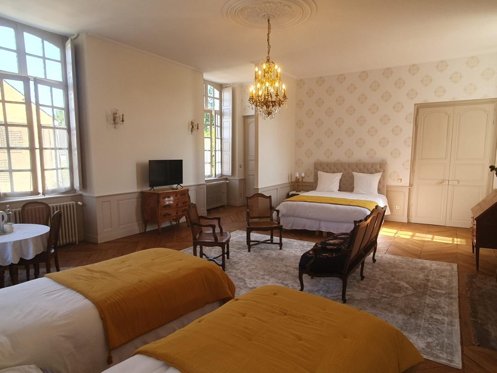 Chambre Familiale Deluxe - Deluxe Family Room - Élisabeth Vigée Le Brun- La Templerie à Flèche